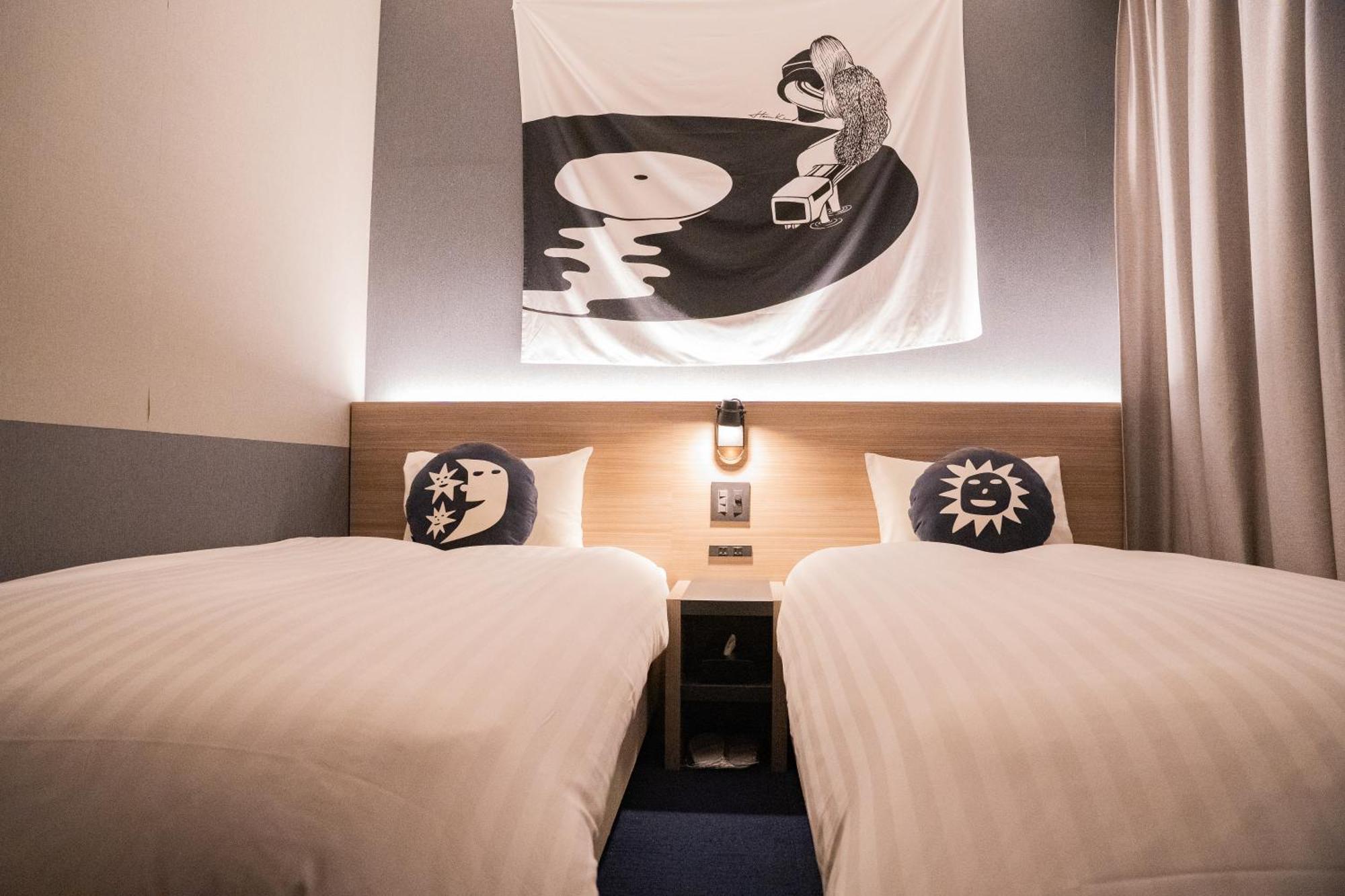 Hotel She, Osaka Luaran gambar